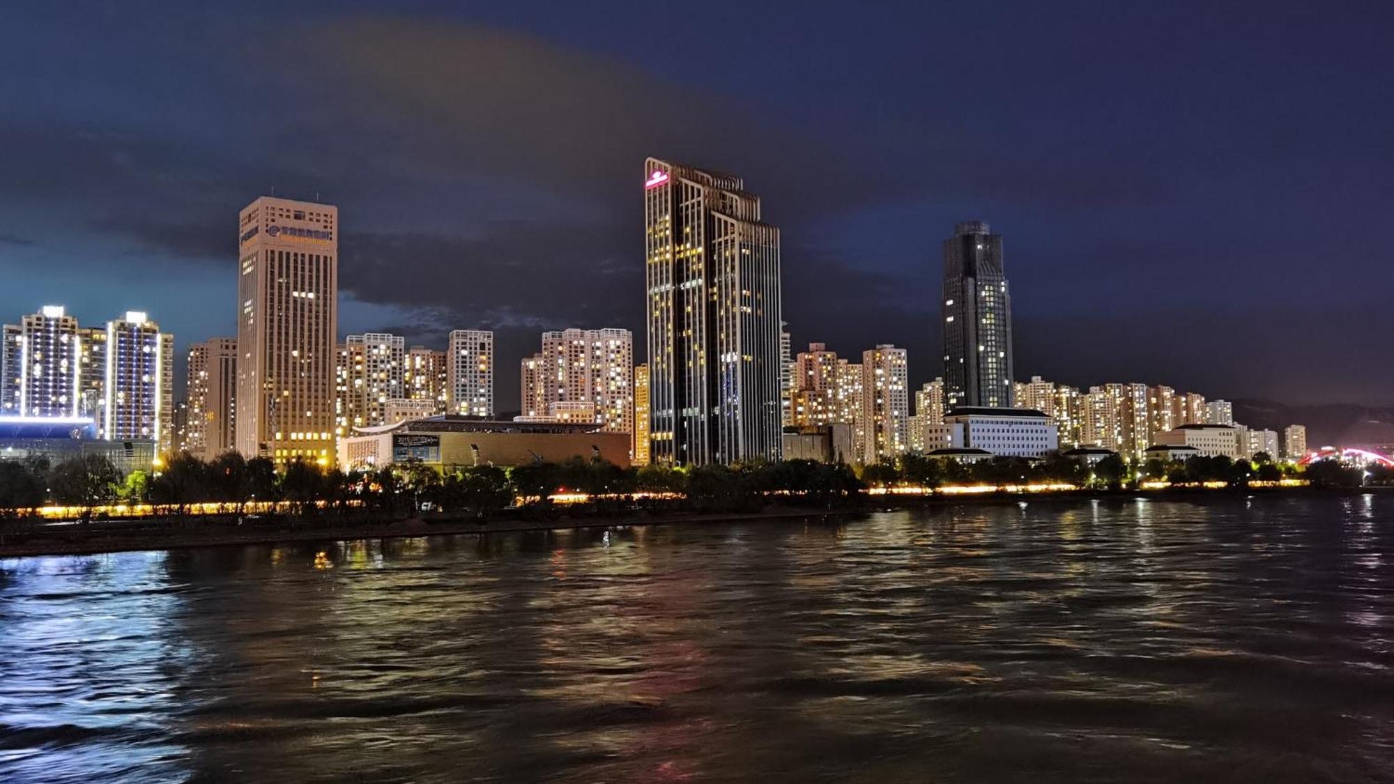 Crowne Plaza Hotel Lanzhou By Ihg Exterior foto