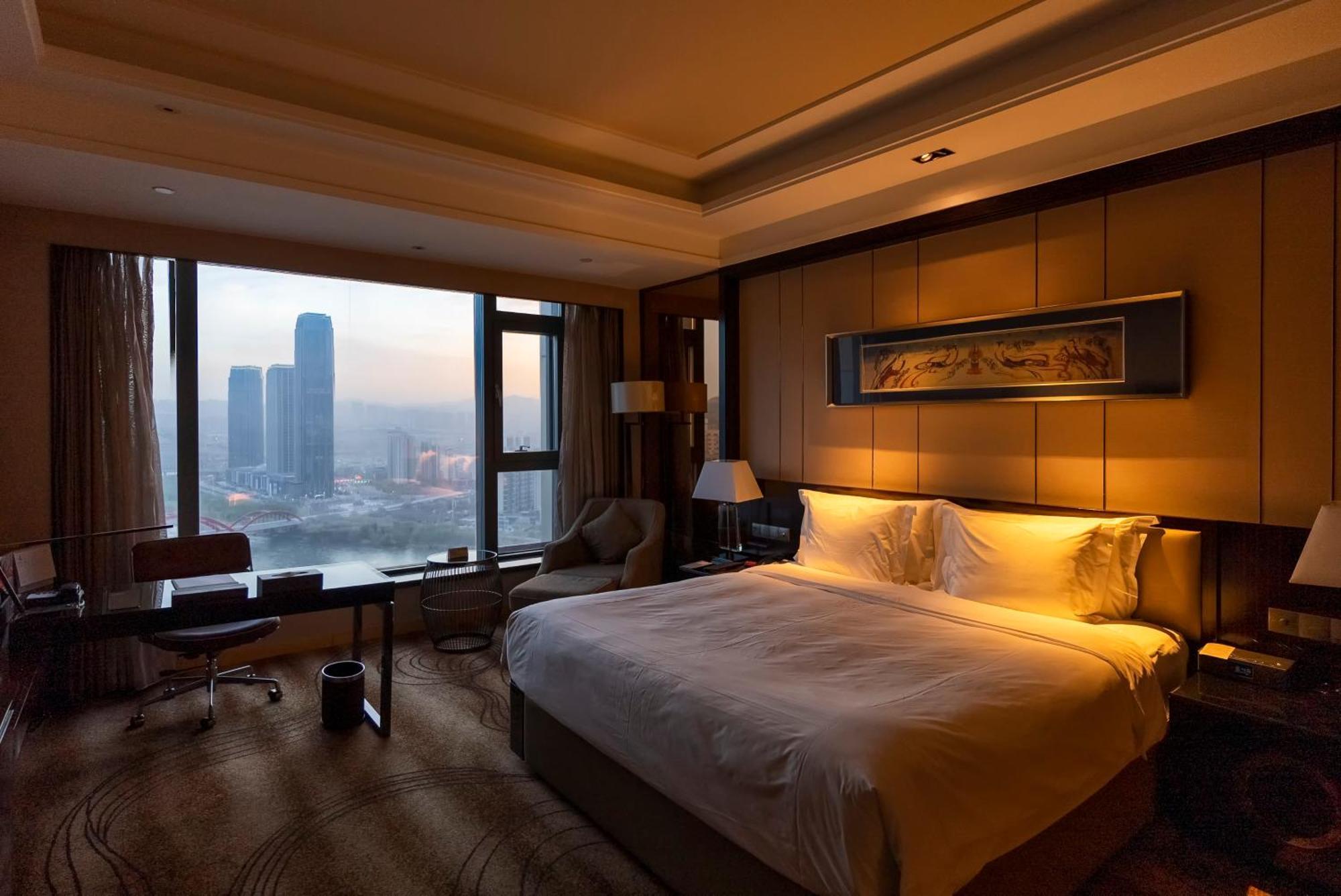Crowne Plaza Hotel Lanzhou By Ihg Exterior foto